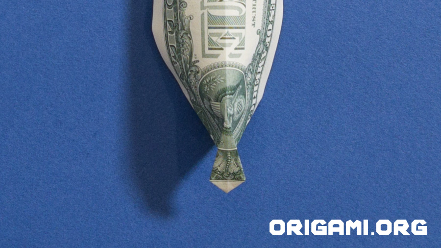 Camisa e gravata com origami de nota de dólar Etapa 15