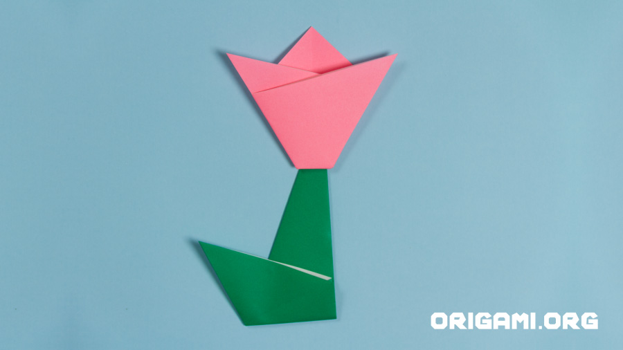 Tulipa de Origami pronta