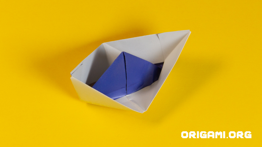 Origami-Boot fertiggestellt