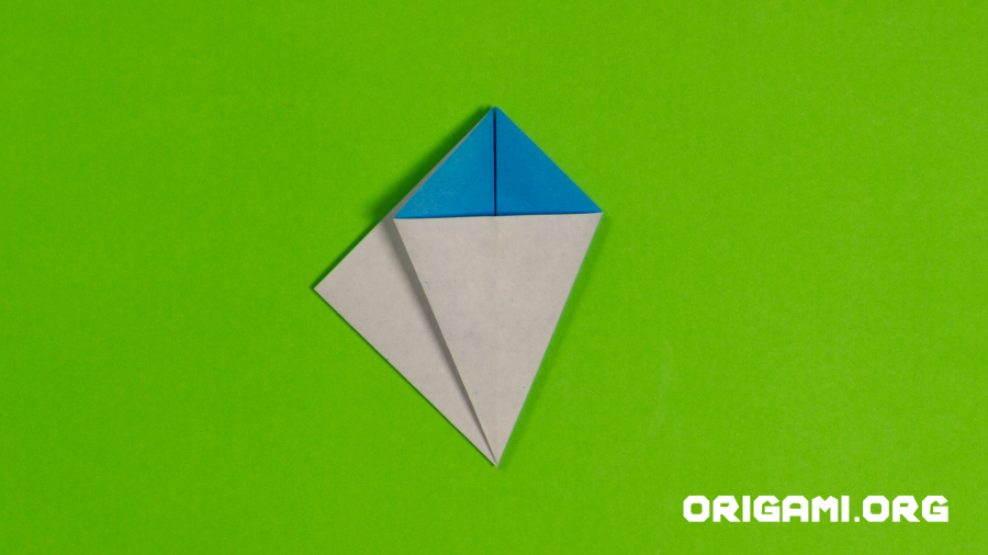Origami Cornflower Step 29