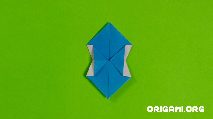 Origami Cornflower Step 43