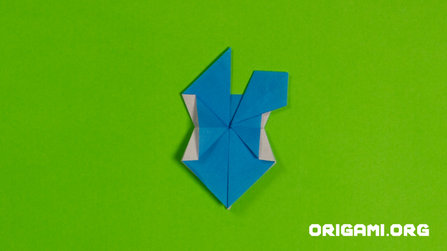 Origami Cornflower Step 47