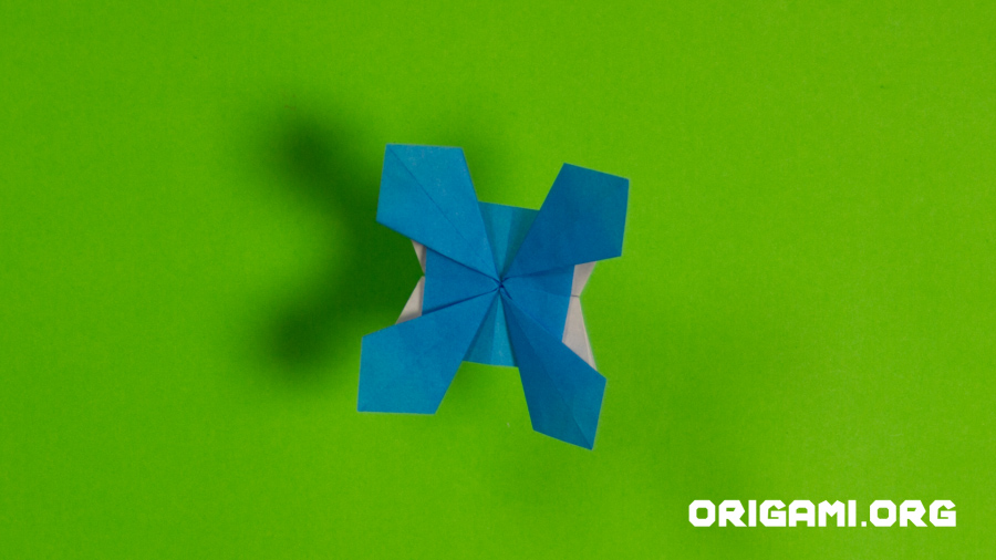 Origami Cornflower Step 51
