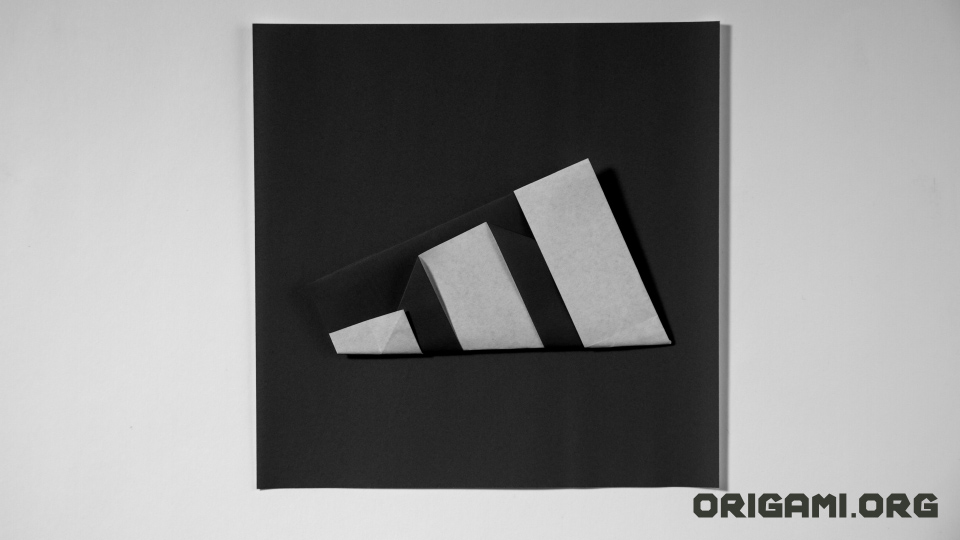 logo adidas origami